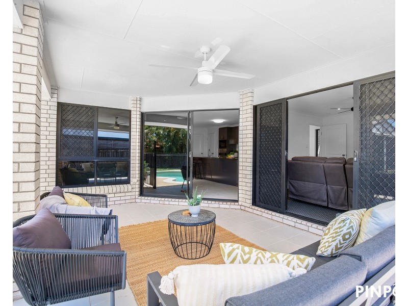 10 Crofton Close, Rural View QLD 4740