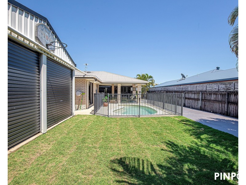 10 Crofton Close, Rural View QLD 4740
