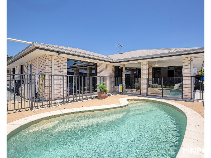 10 Crofton Close, Rural View QLD 4740