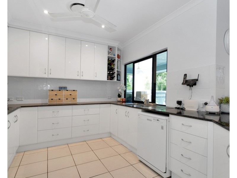 13 Michelle Crescent, Bucasia QLD 4750