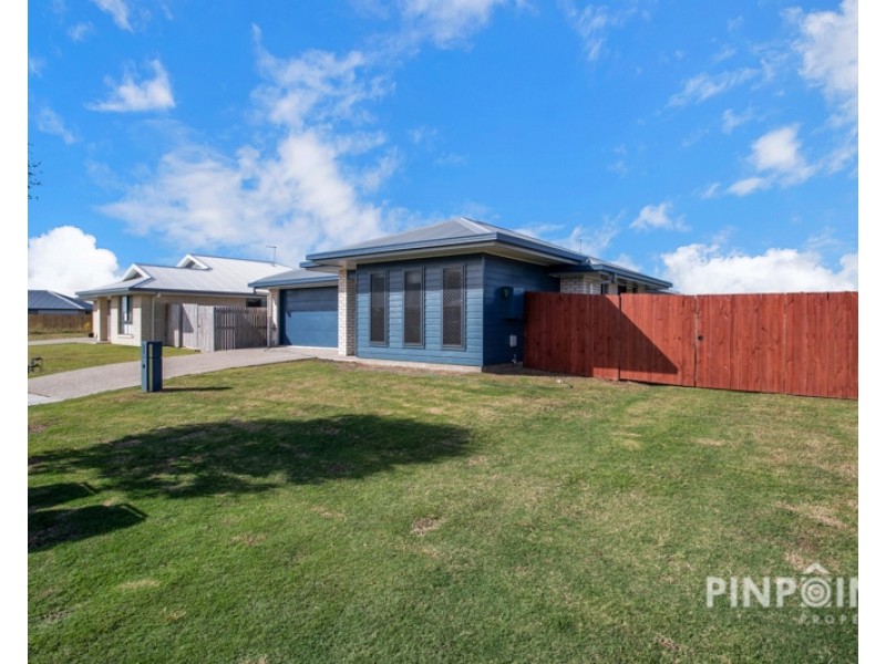 7 Eurong Court, Rural View QLD 4740