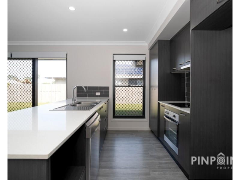 7 Eurong Court, Rural View QLD 4740