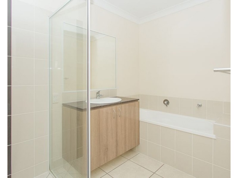 1/80 Scarborough Circuit, Blacks Beach QLD 4740