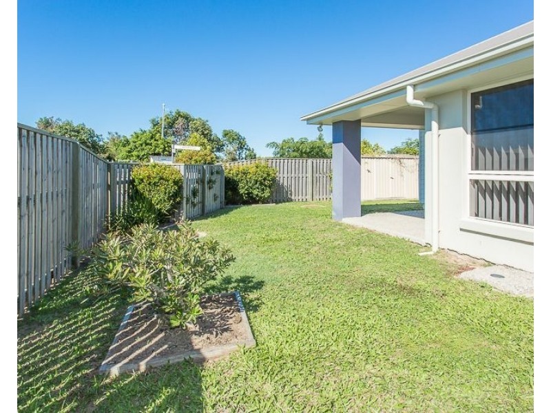 1/80 Scarborough Circuit, Blacks Beach QLD 4740