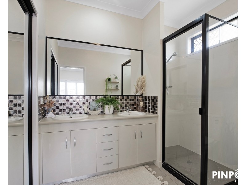 63 Montgomery Street, Rural View QLD 4740