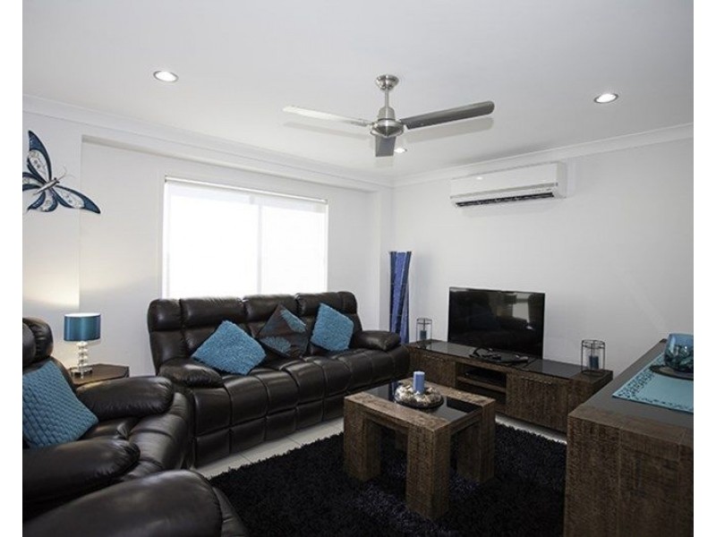 2/35 Makybe Diva Drive, Ooralea QLD 4740