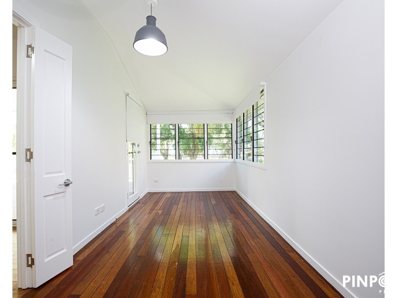27 Acacia Avenue, Seaforth QLD 4741