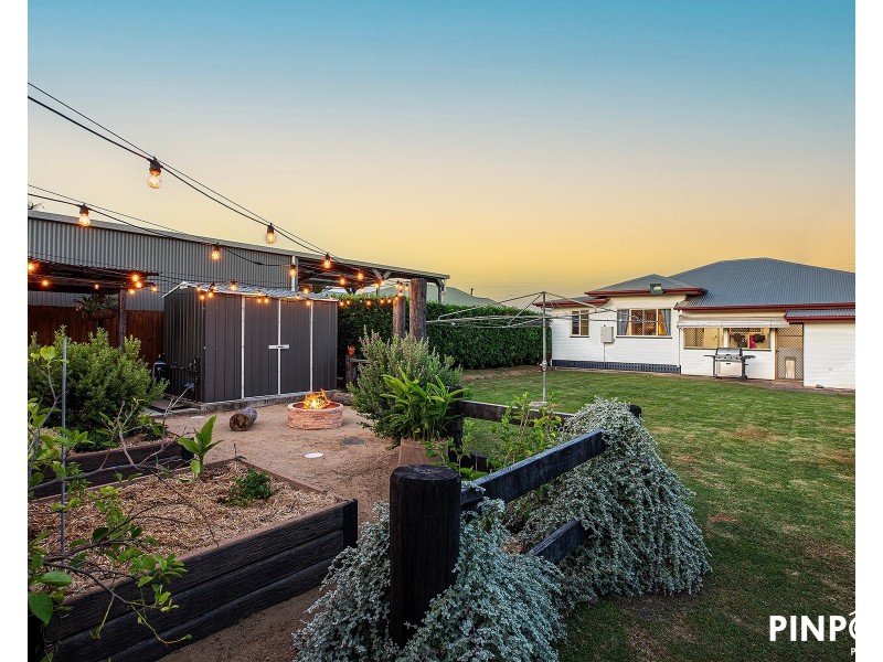 27 Keith Hamilton Street, West Mackay QLD 4740