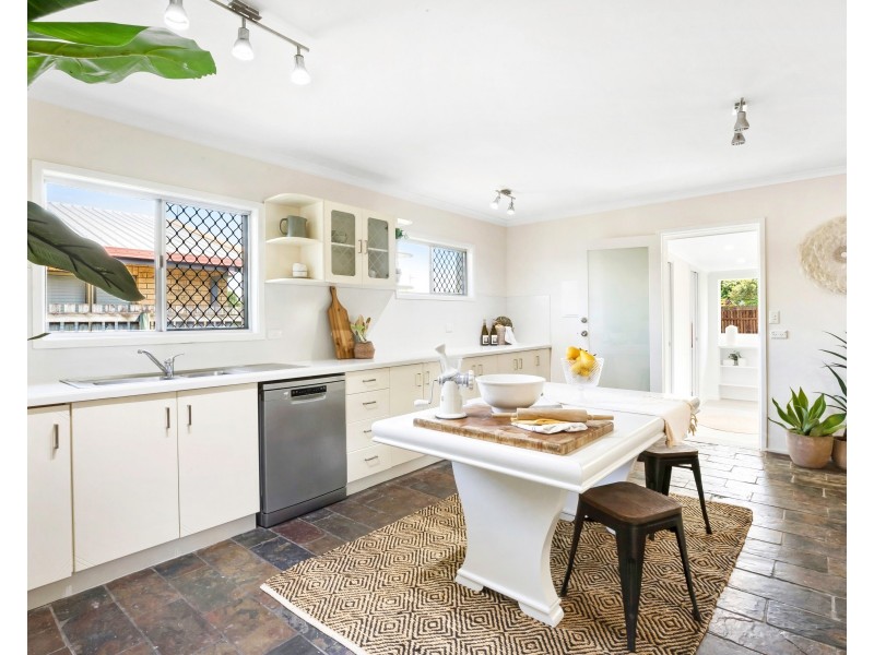 17 Podosky Street, West Mackay QLD 4740