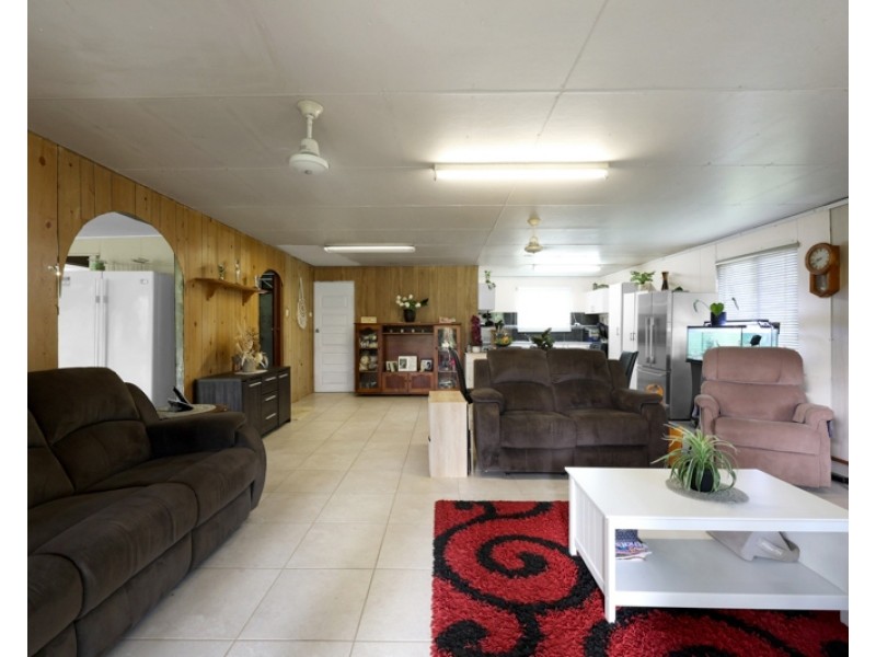 103 Kippen Drive, Ball Bay QLD 4741