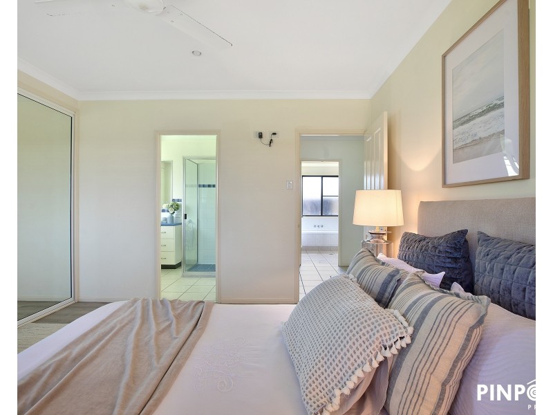 11 Cumming Court, Glenella QLD 4740
