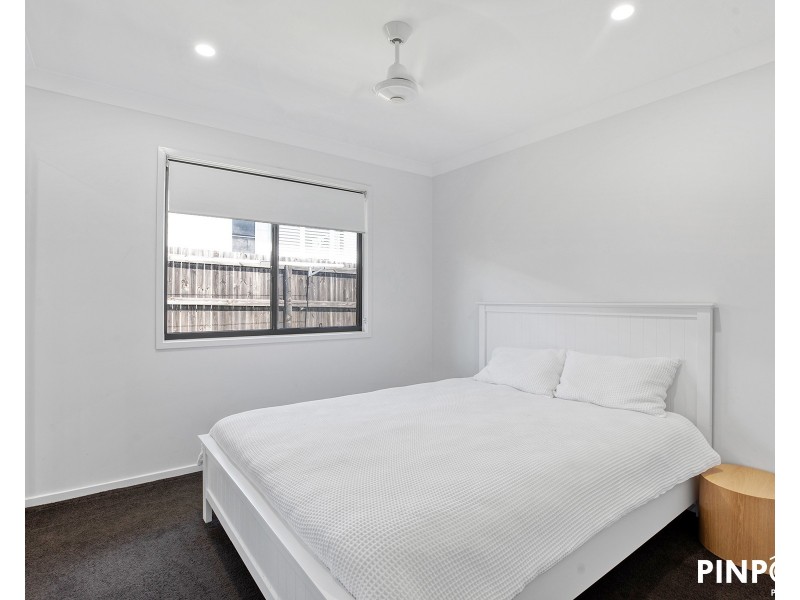 12 Azure Drive, Rural View QLD 4740