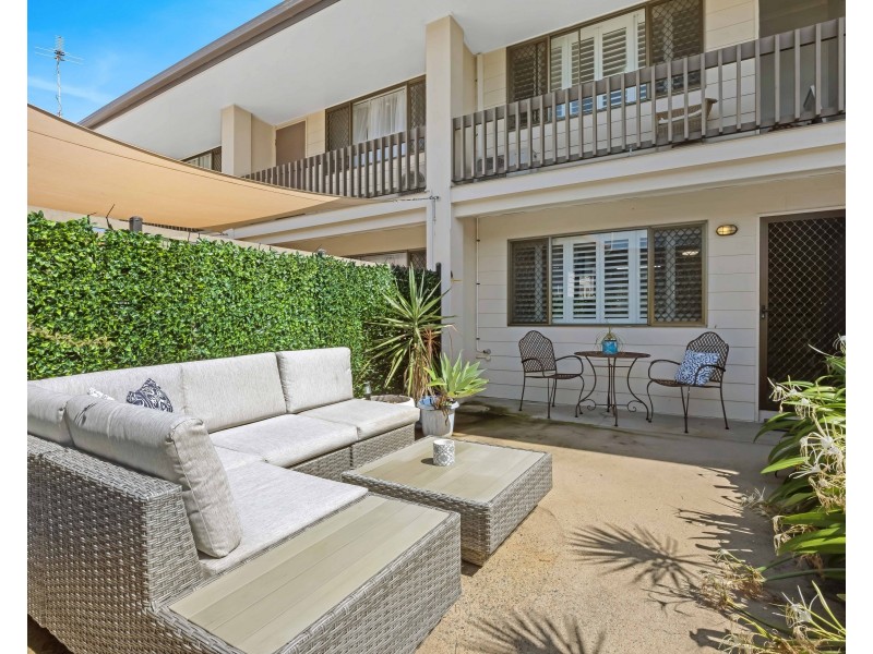 3/1 Cumberland Avenue, Slade Point QLD 4740