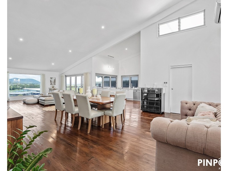 11 Vailala Rise, Rural View QLD 4740