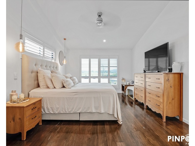 11 Vailala Rise, Rural View QLD 4740