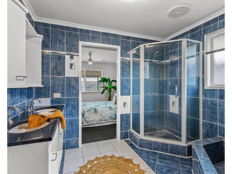 8 Dale Court, Andergrove QLD 4740