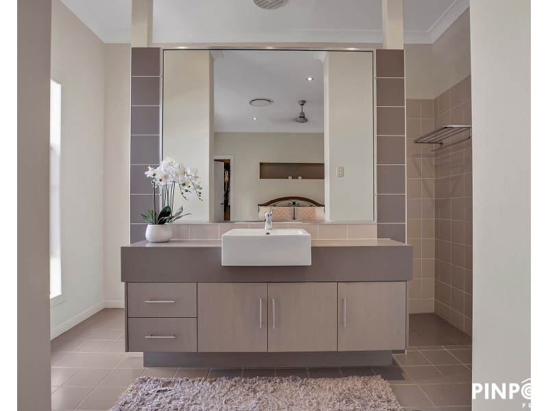 6 Galvin Street, Beaconsfield QLD 4740