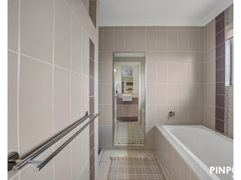 6 Galvin Street, Beaconsfield QLD 4740