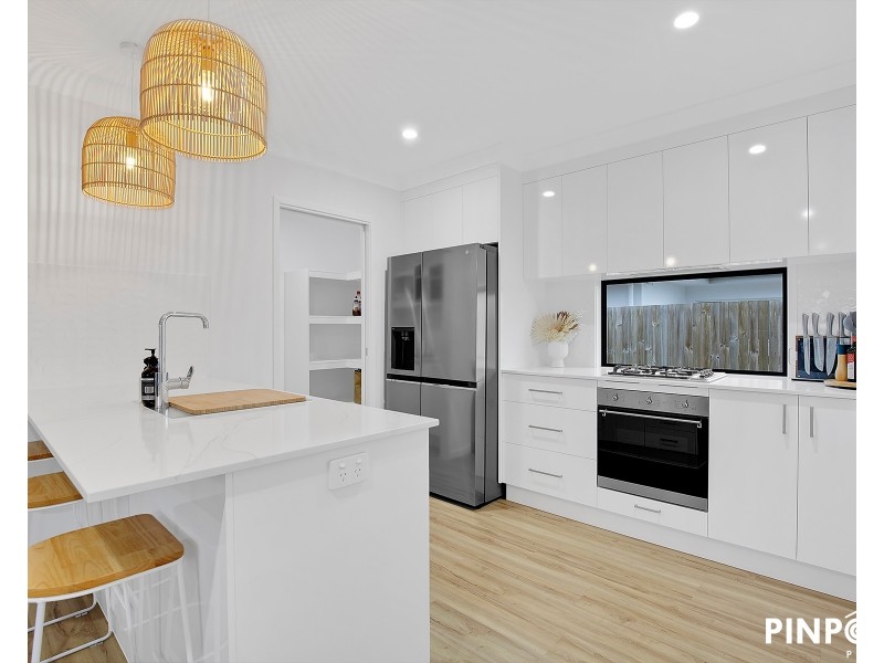 26 Excelsa Cct, Rural View QLD 4740