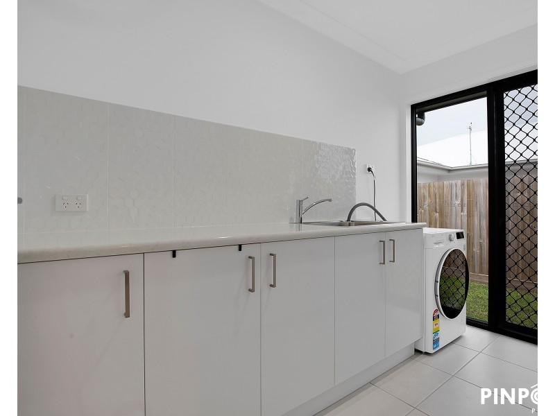 26 Excelsa Cct, Rural View QLD 4740