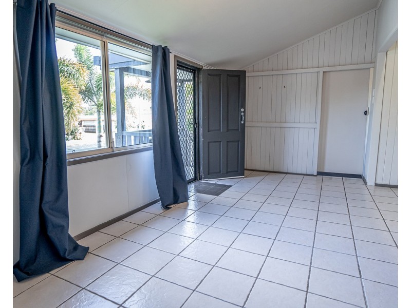 84 Holland Street, West Mackay QLD 4740