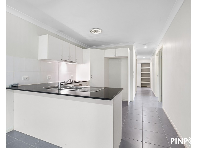 2/8 Coolum Court, Blacks Beach QLD 4740