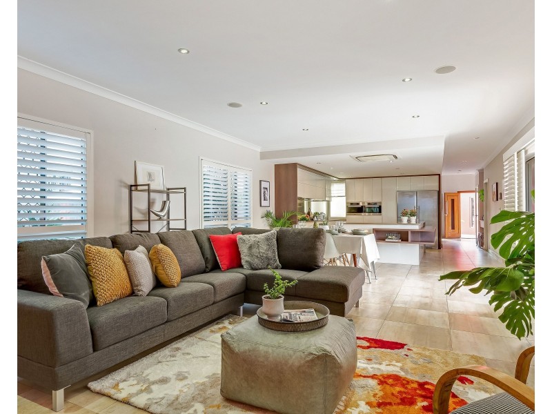 24 Reef Parade, East Mackay QLD 4740