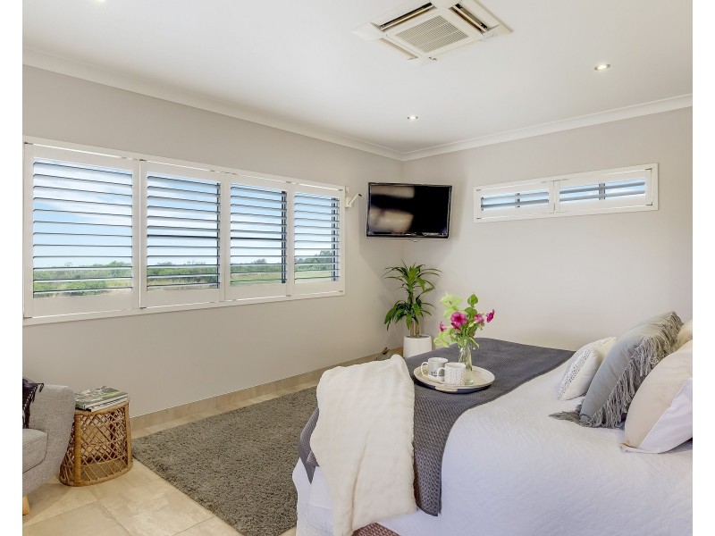 24 Reef Parade, East Mackay QLD 4740