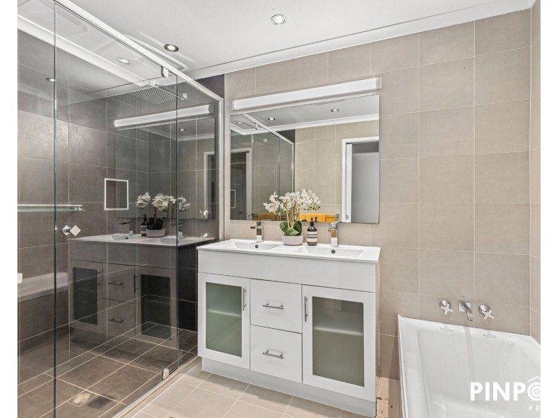 5 Breckell Court, Slade Point QLD 4740