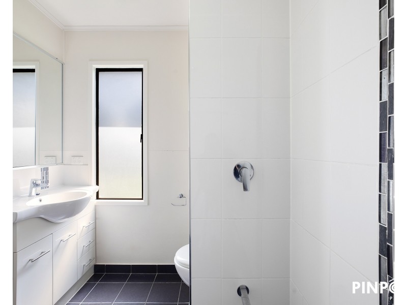 4 Roberts Avenue, North Mackay QLD 4740