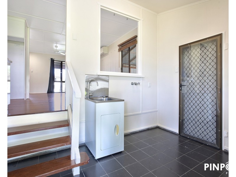 4 Roberts Avenue, North Mackay QLD 4740