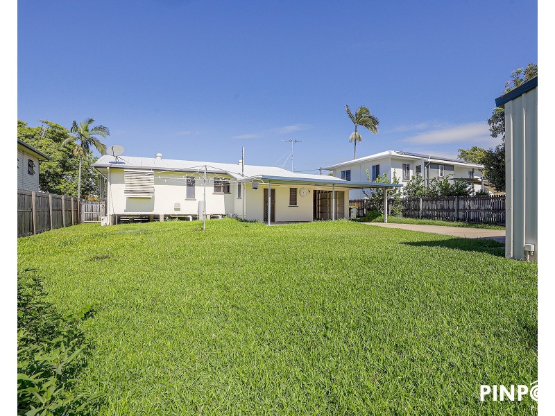 4 Roberts Avenue, North Mackay QLD 4740