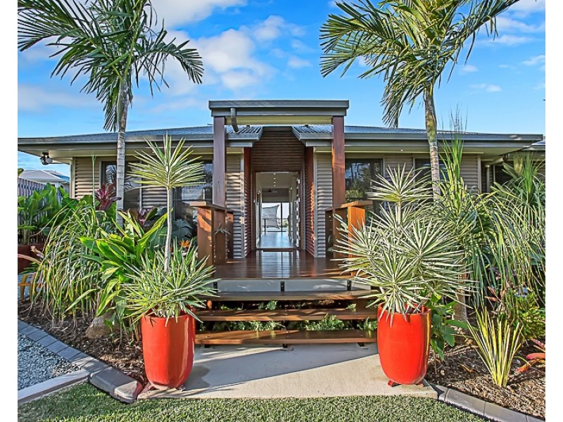 15 Coral Ridge Drive, Eimeo QLD 4740