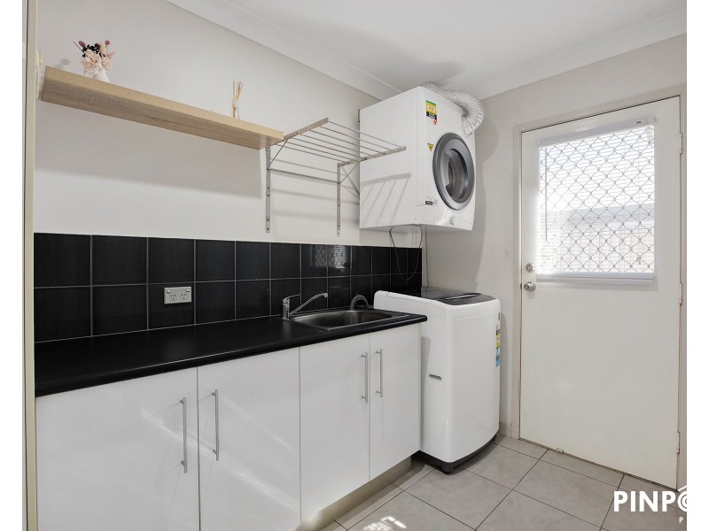 4 Crofton Close, Rural View QLD 4740
