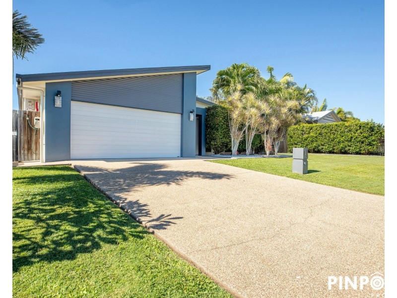 4 Crofton Close, Rural View QLD 4740