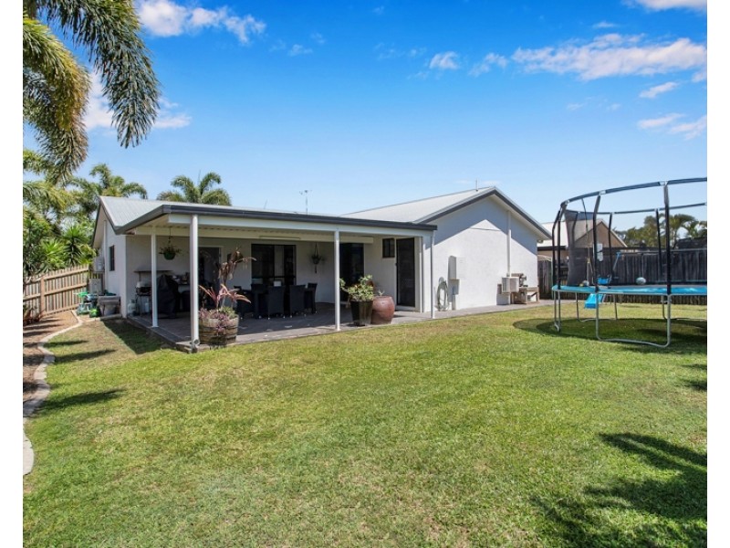 5 Dustwill Street, Eimeo QLD 4740