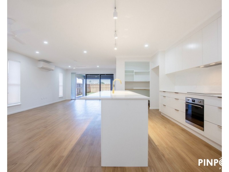 30 Seashore Crescent, Mackay Harbour QLD 4740