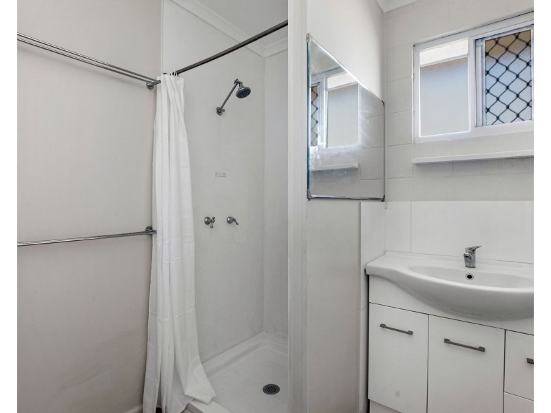 2 Aura Street, Mcewens Beach QLD 4740