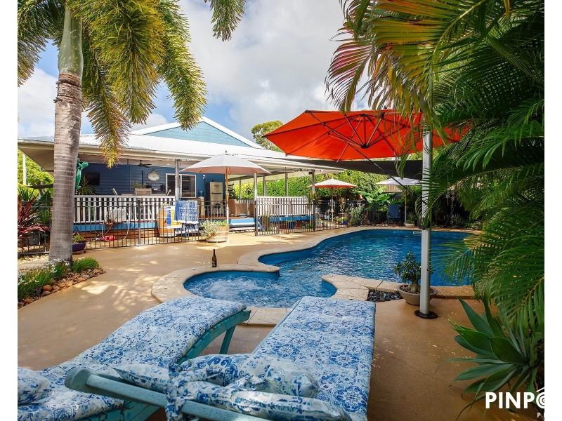 14a Old Shoal Point Rd, Bucasia QLD 4750