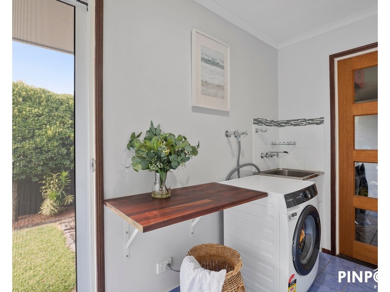 14a Old Shoal Point Rd, Bucasia QLD 4750
