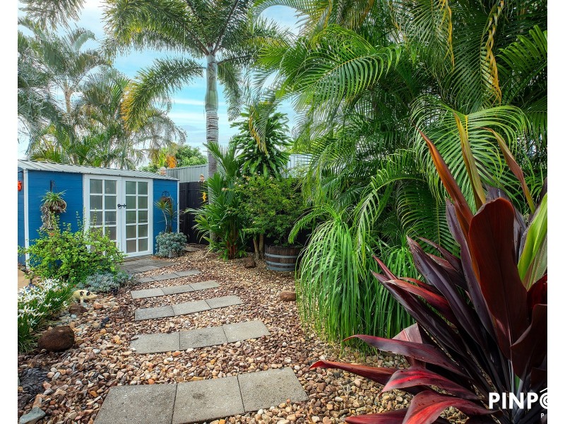 14a Old Shoal Point Rd, Bucasia QLD 4750