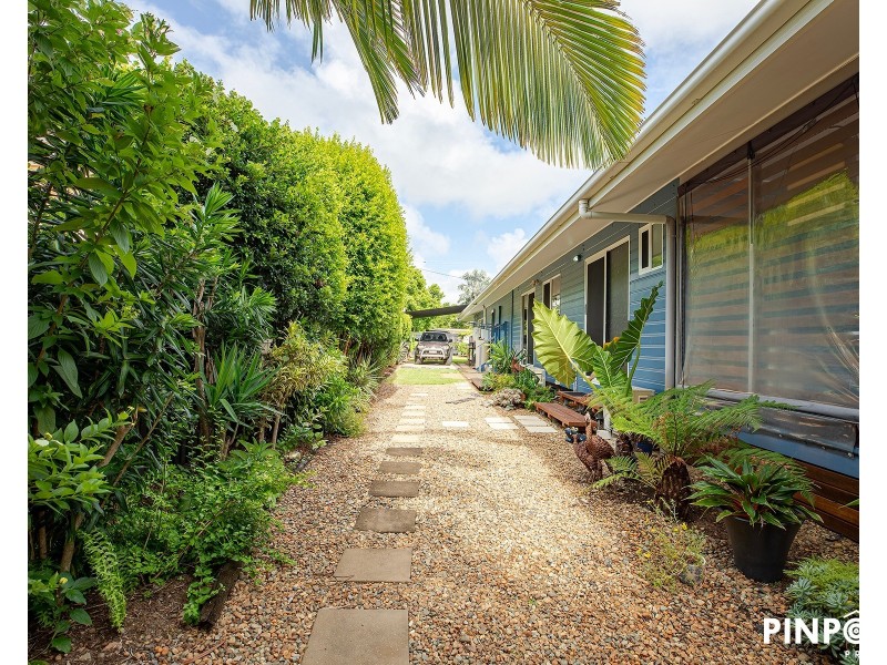14a Old Shoal Point Rd, Bucasia QLD 4750