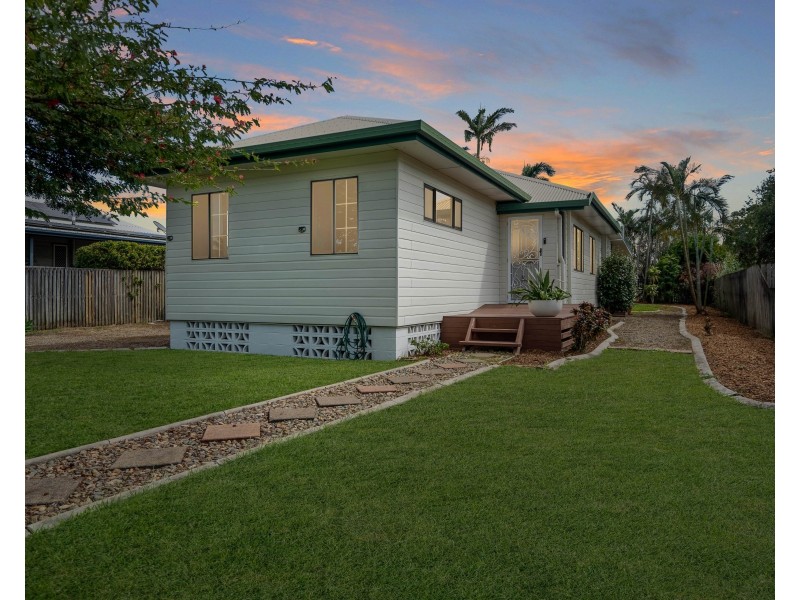 4 Simpson Street, West Mackay QLD 4740