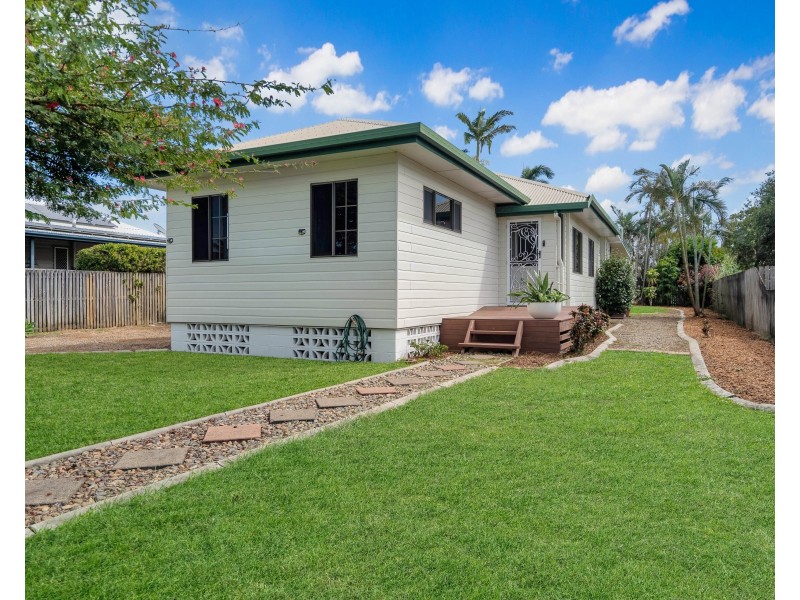 4 Simpson Street, West Mackay QLD 4740