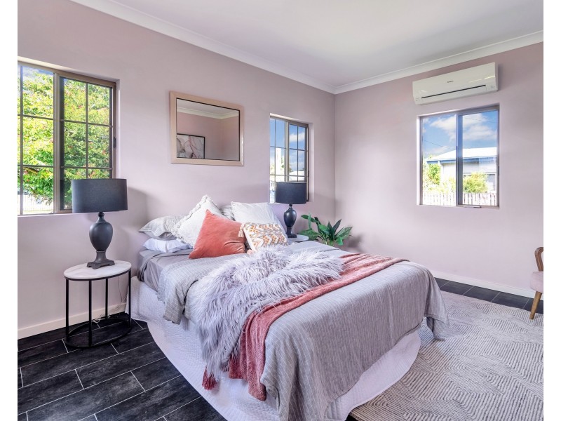 4 Simpson Street, West Mackay QLD 4740