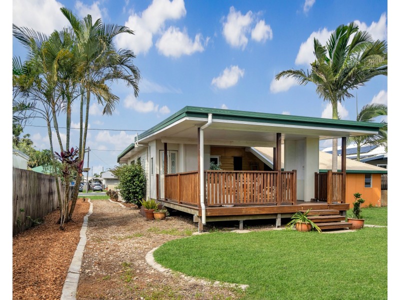 4 Simpson Street, West Mackay QLD 4740