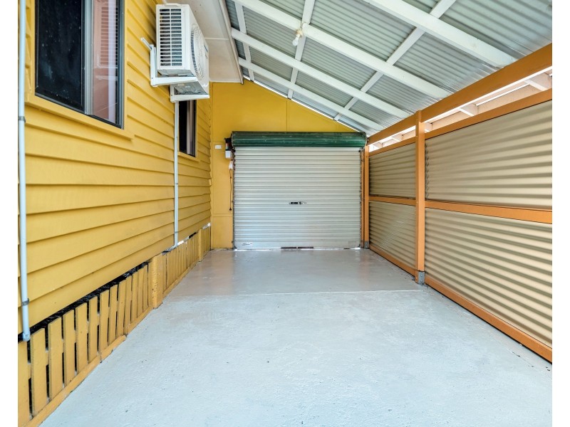 4 Simpson Street, West Mackay QLD 4740