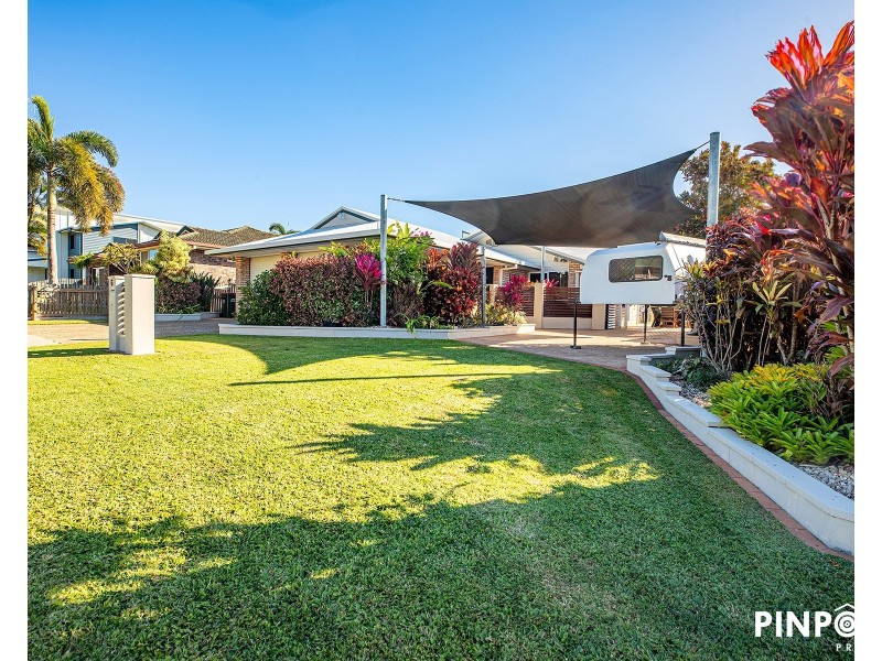 6 Sam Bezzina Drive, Beaconsfield QLD 4740