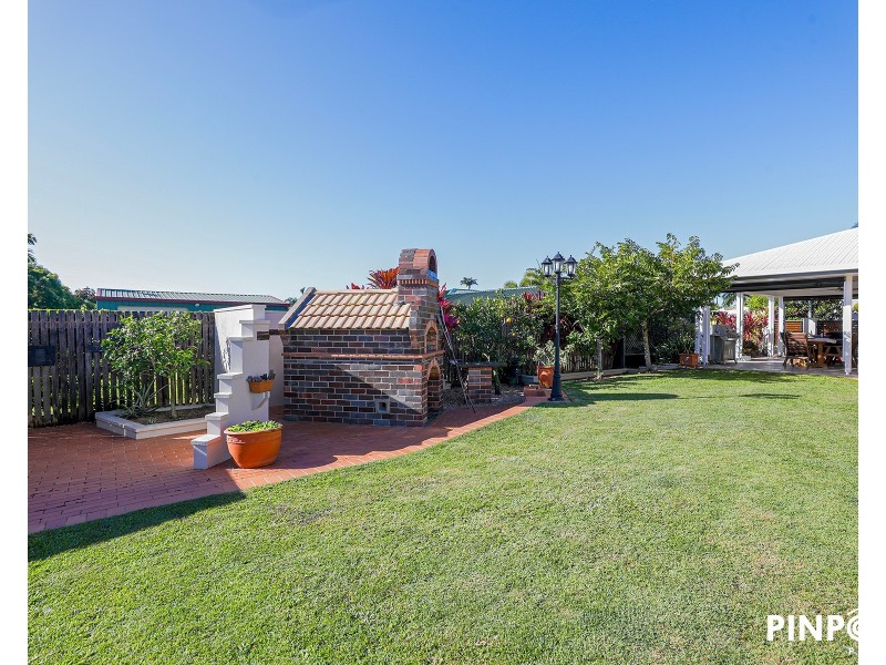 6 Sam Bezzina Drive, Beaconsfield QLD 4740