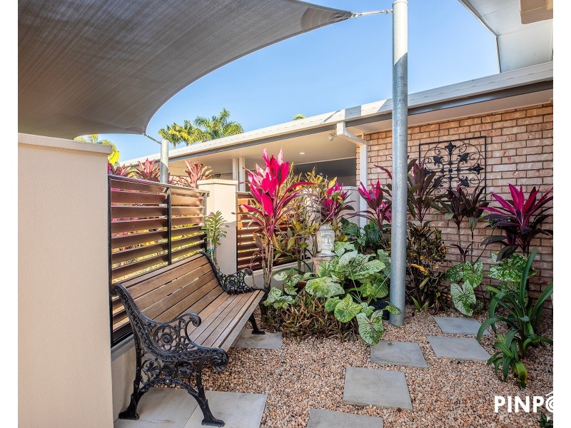 6 Sam Bezzina Drive, Beaconsfield QLD 4740